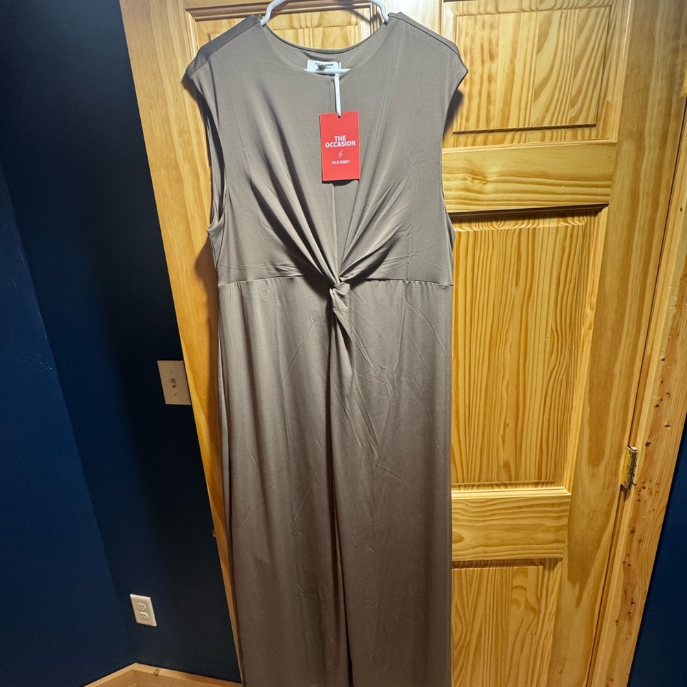 Old Navy Taupe Twist-Front Maxi Dress